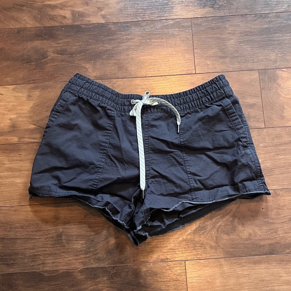 Vuori Womens Ripstop Shorts - XS